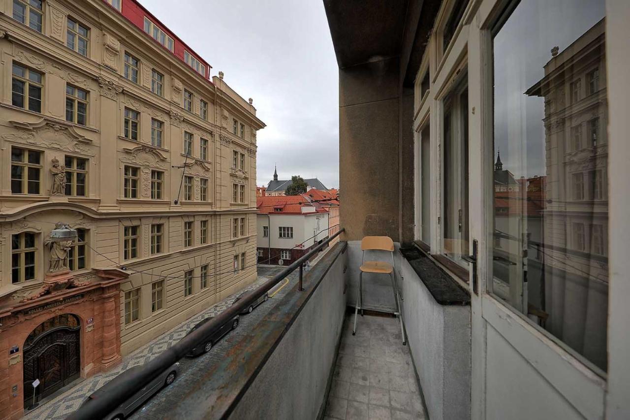 Apartments Vorsilska Prag Exterior foto